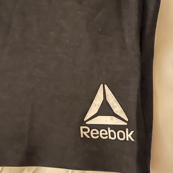 Reebok Women's Tank Top Black Heather Size XL New With Tag - Picture 2 of 8
